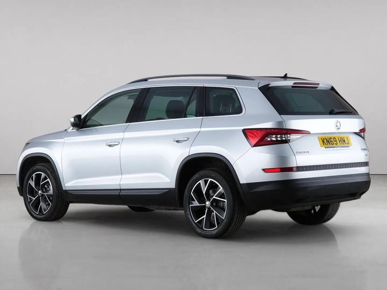 Skoda Kodiaq thumbnail Rear Left