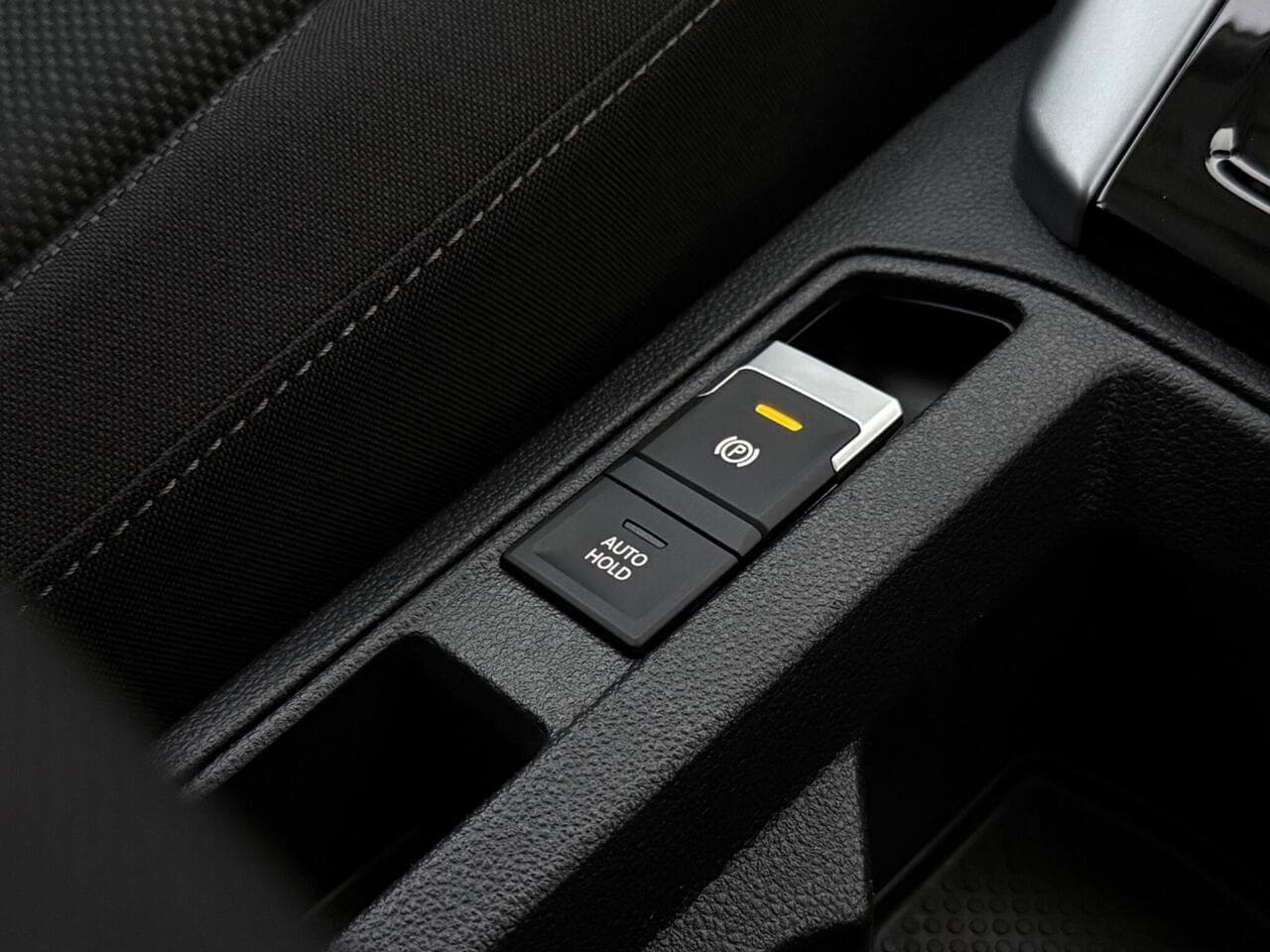 Volkswagen T-Roc thumbnail Misc Controls