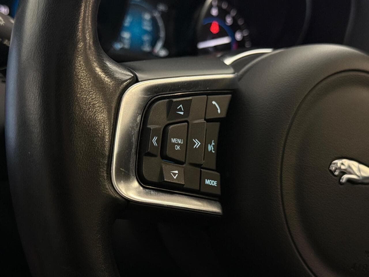 Jaguar XF thumbnail Misc Controls