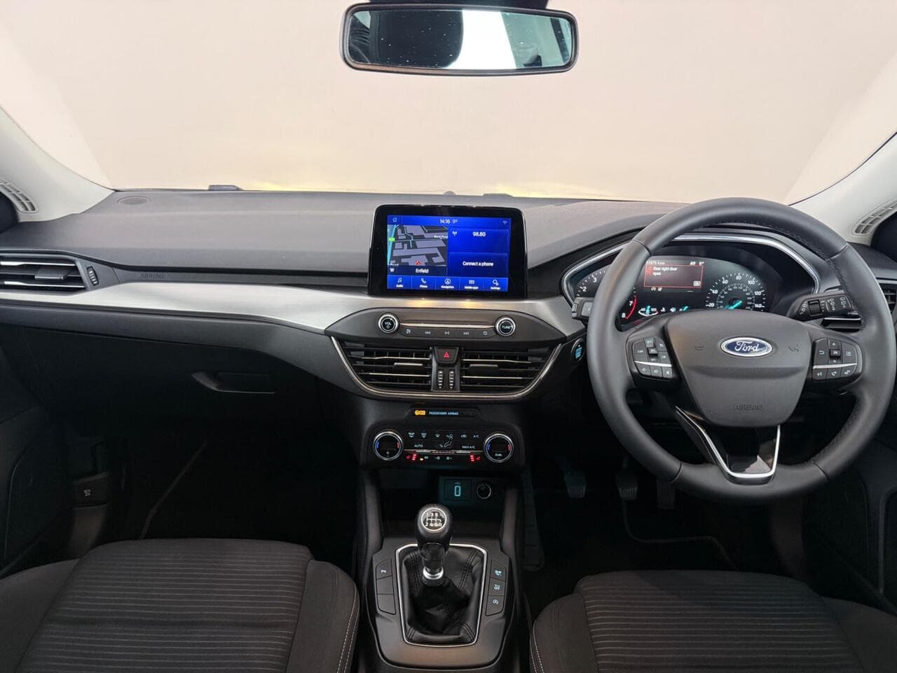 Ford Focus thumbnail Interior Front