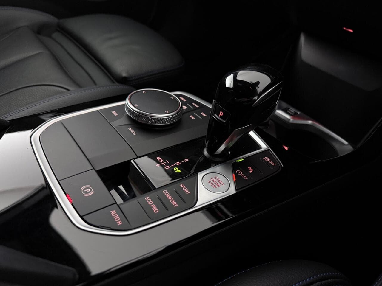 BMW 2 Series Gran Coupe thumbnail Interior Front