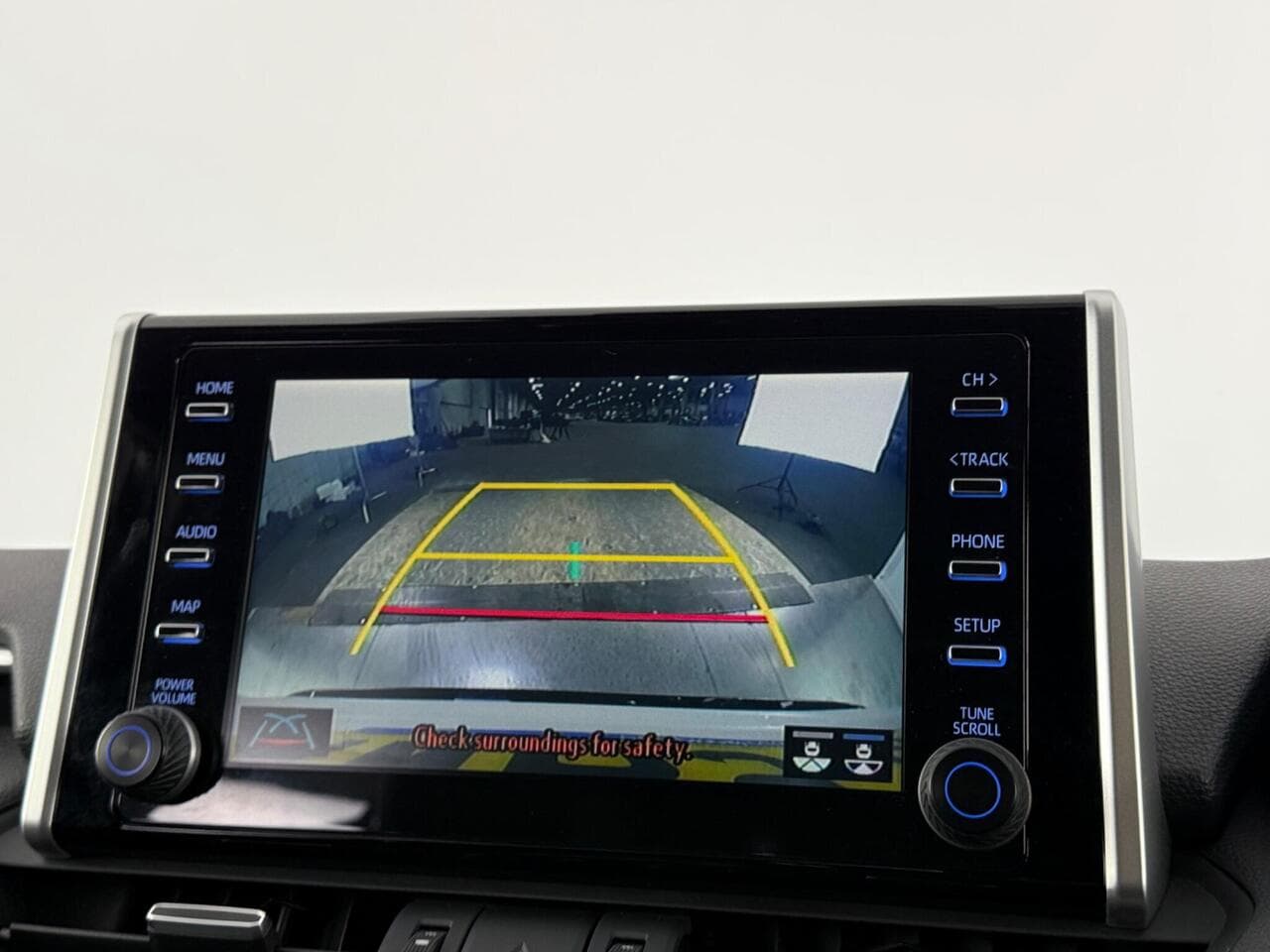 Toyota RAV4 thumbnail Infotainment System