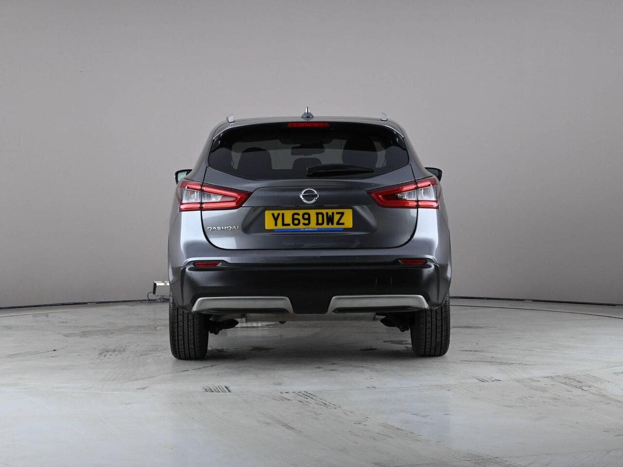 Nissan Qashqai thumbnail Rear