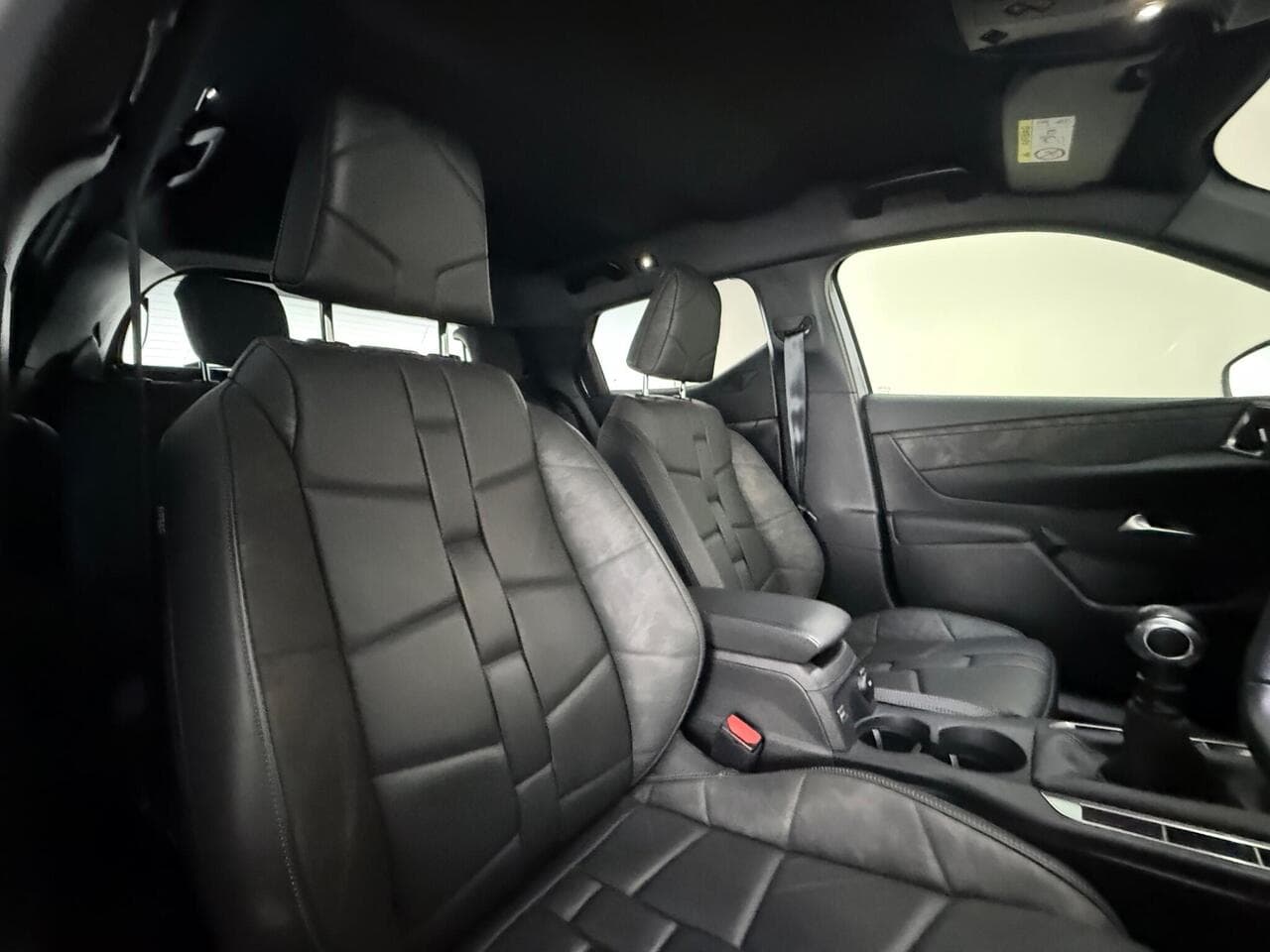 DS AUTOMOBILES DS 3 CROSSBACK thumbnail Seat Driver
