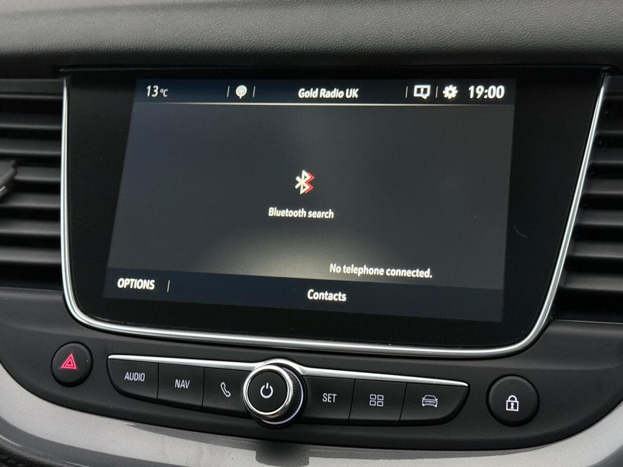 Vauxhall Grandland X thumbnail Infotainment System