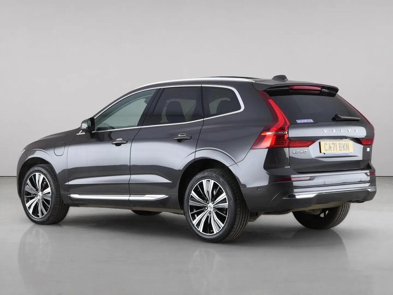 Volvo XC60 thumbnail Rear Left