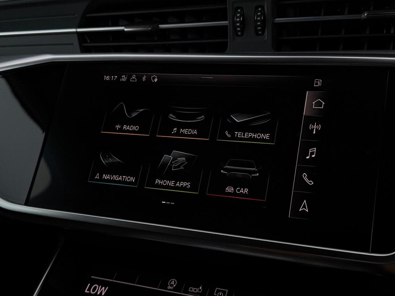 Audi A6 Saloon thumbnail Infotainment System