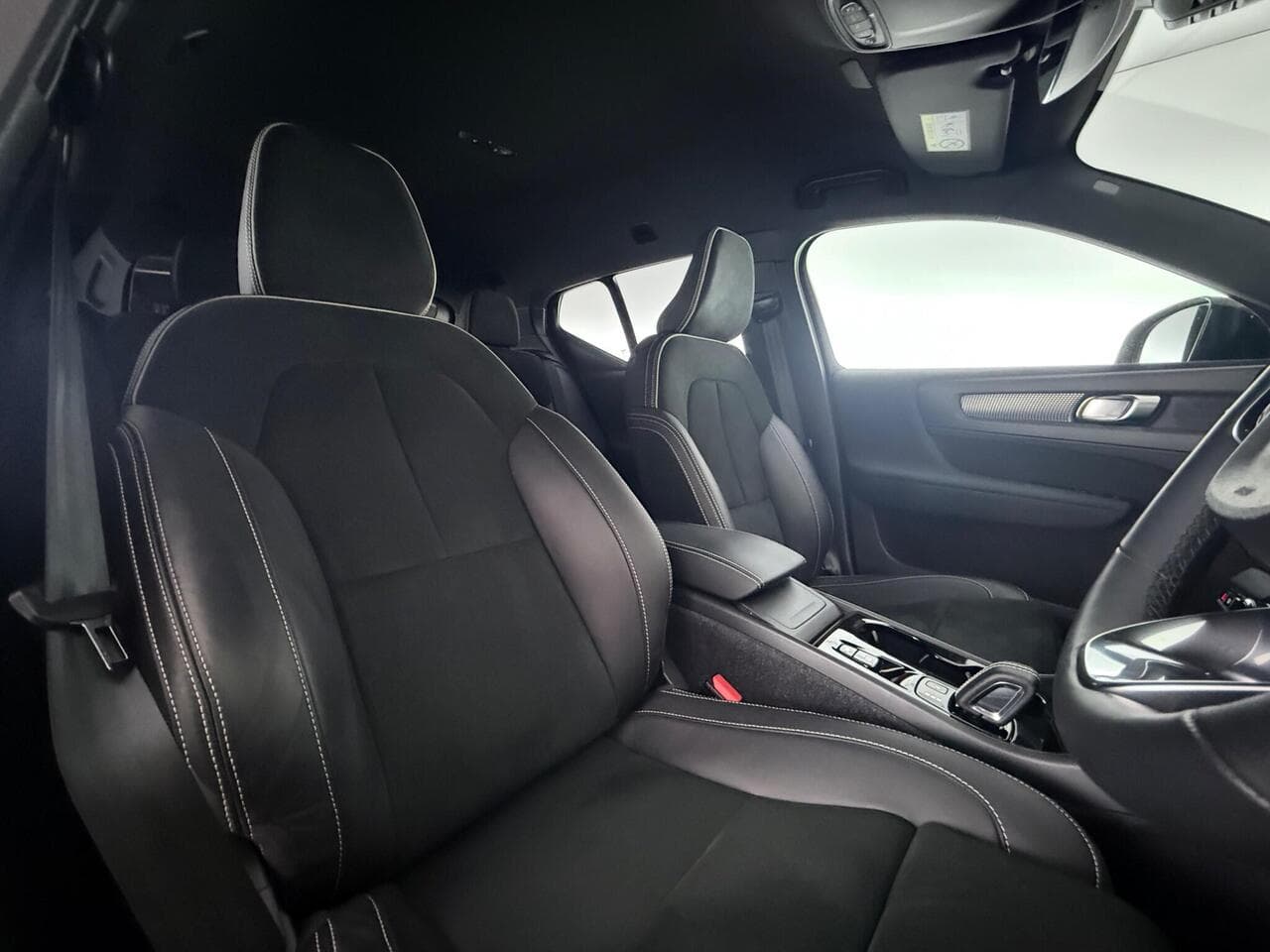 Volvo XC40 thumbnail Seat Driver