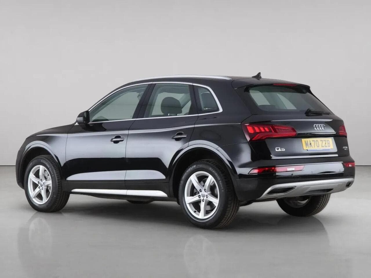 Audi Q5 thumbnail Rear Left