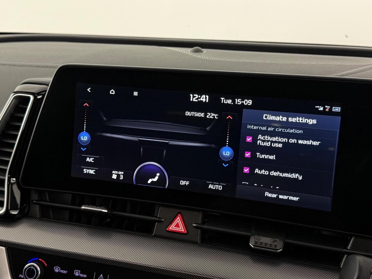 Kia Sportage thumbnail Infotainment System
