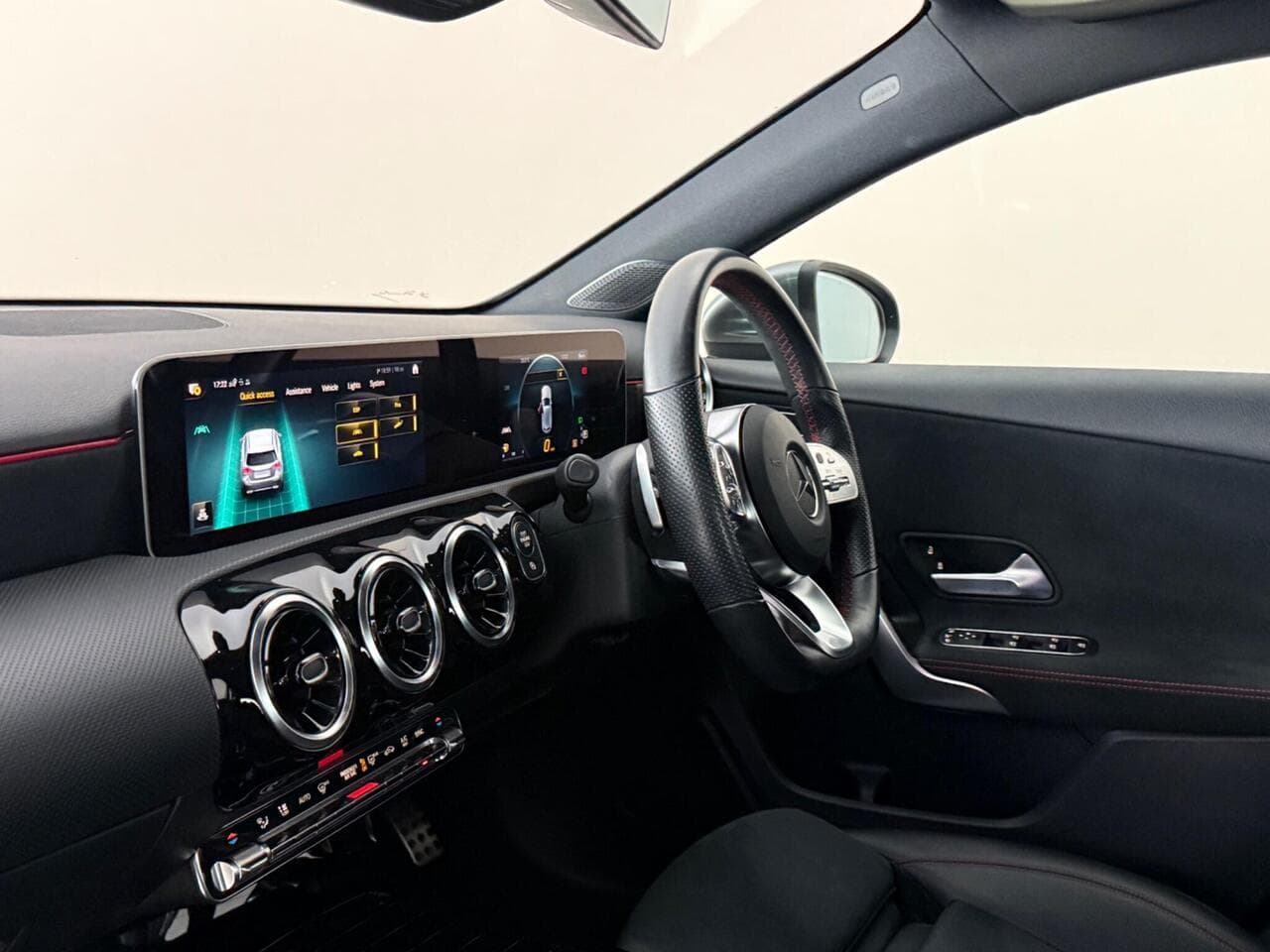 Mercedes-Benz A Class thumbnail Interior Front