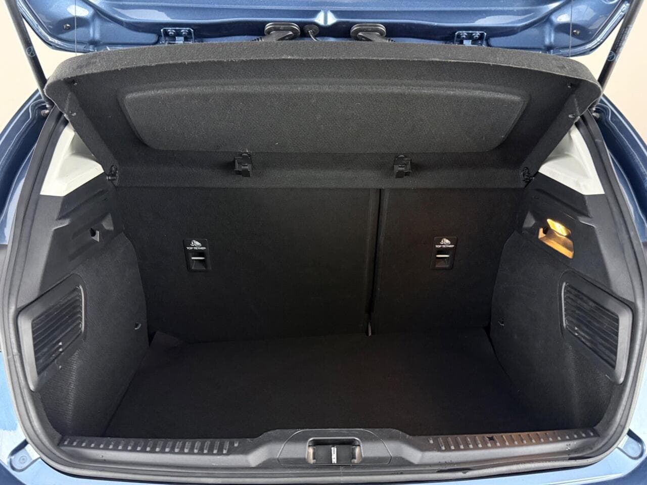 Ford Focus thumbnail Boot