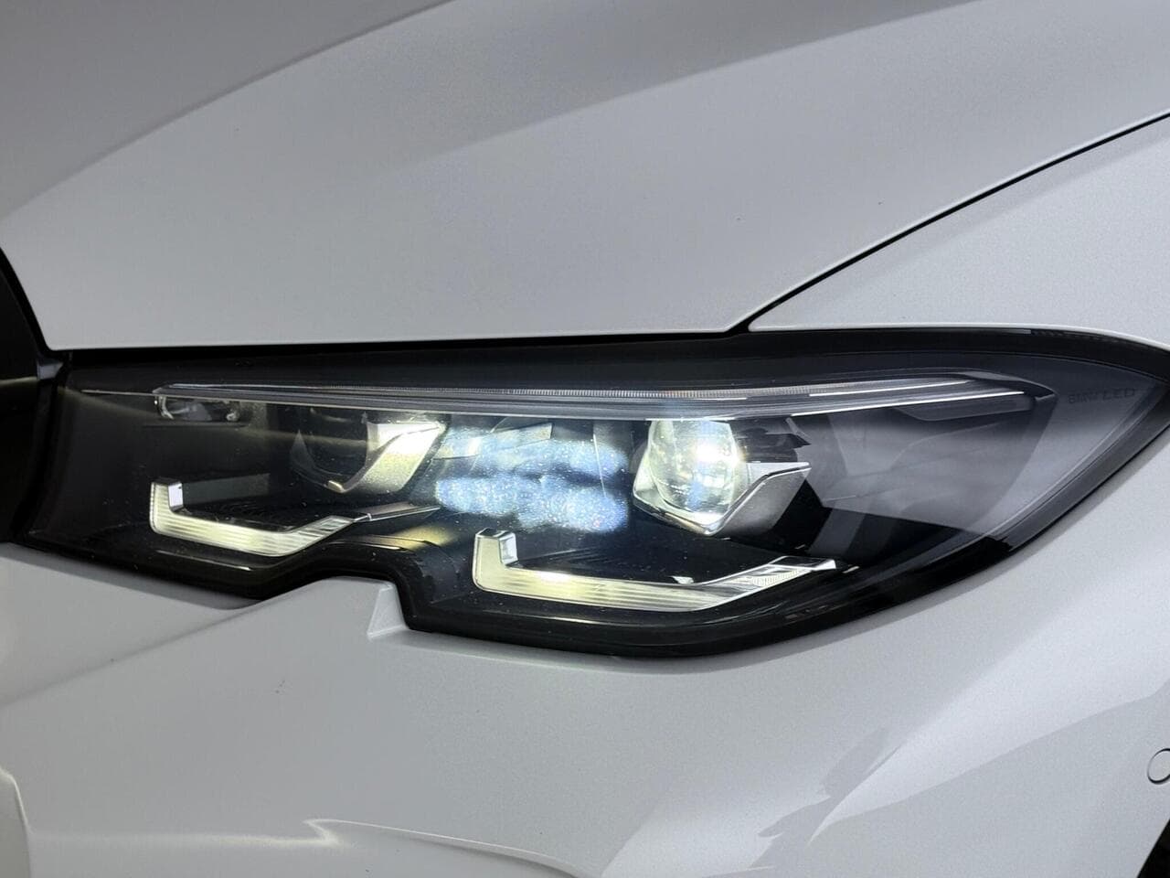 BMW 3 Series thumbnail Lights Front