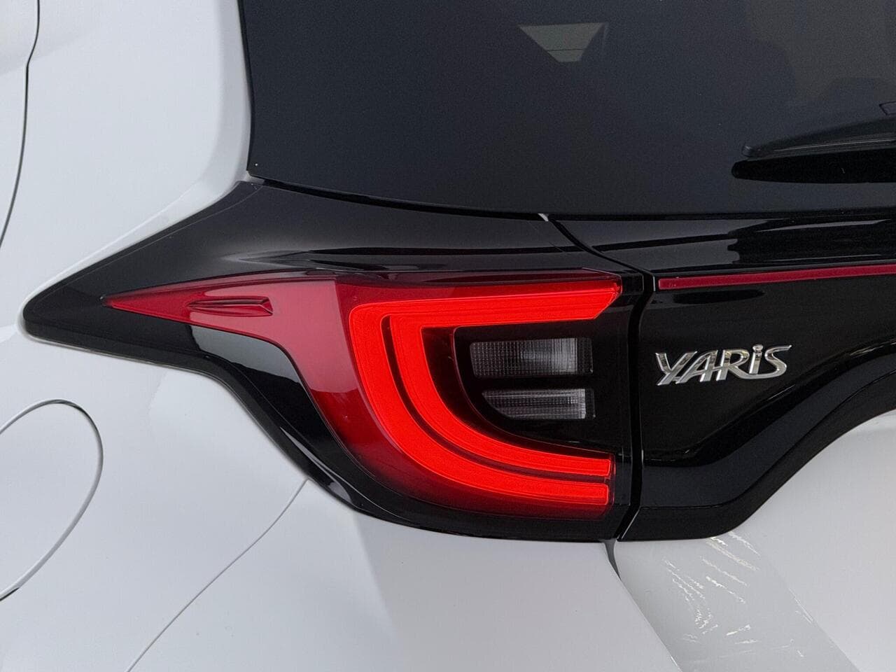 Toyota Yaris thumbnail Lights Rear
