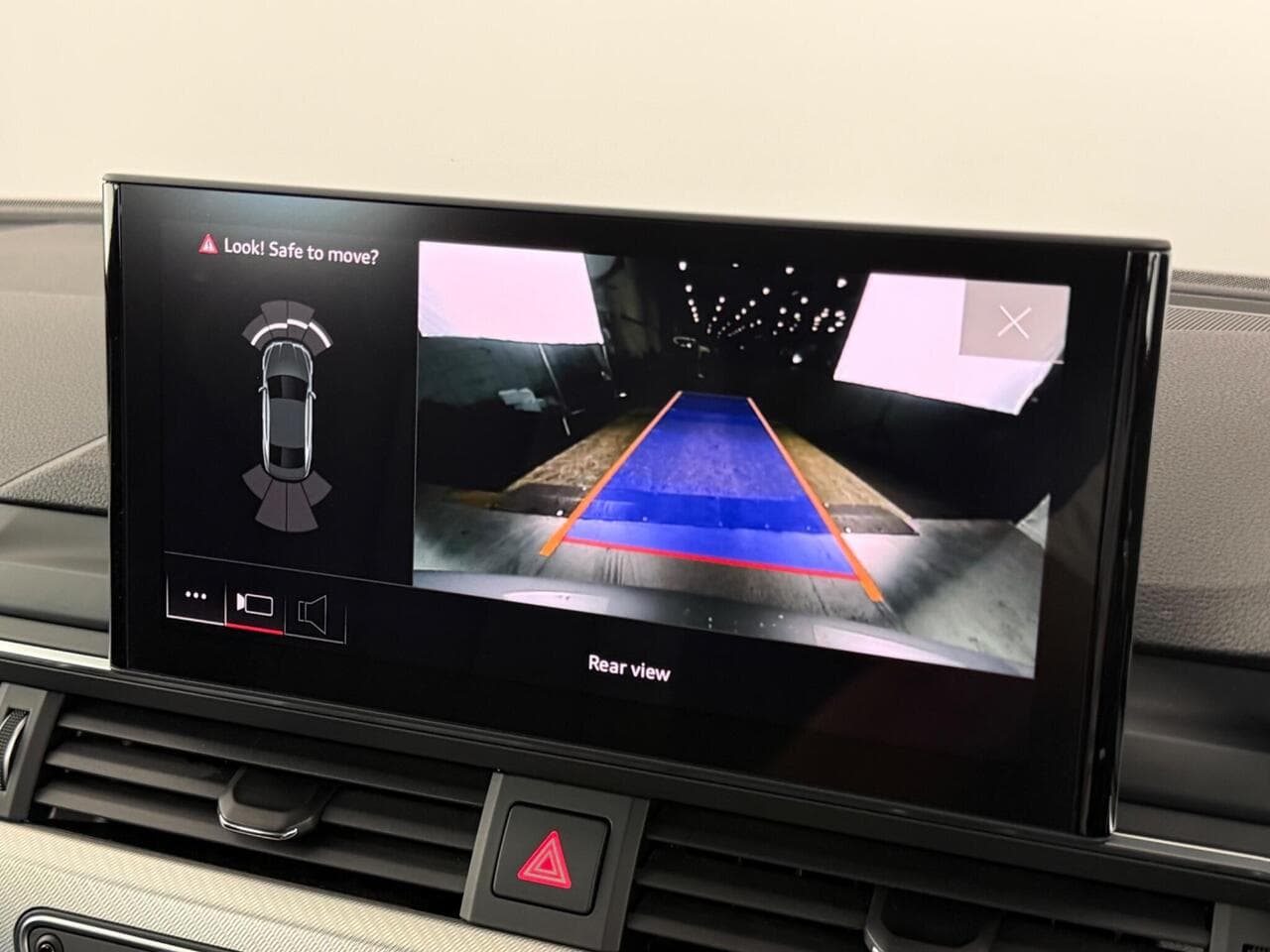 Audi A5 thumbnail Infotainment System