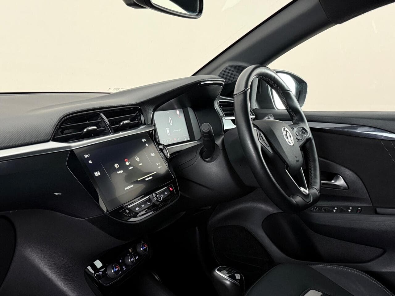 Vauxhall Corsa thumbnail Interior Front