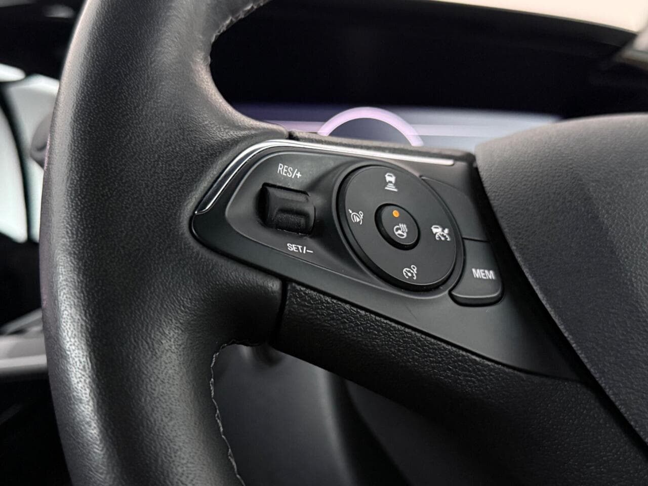 Vauxhall Mokka thumbnail Misc Controls