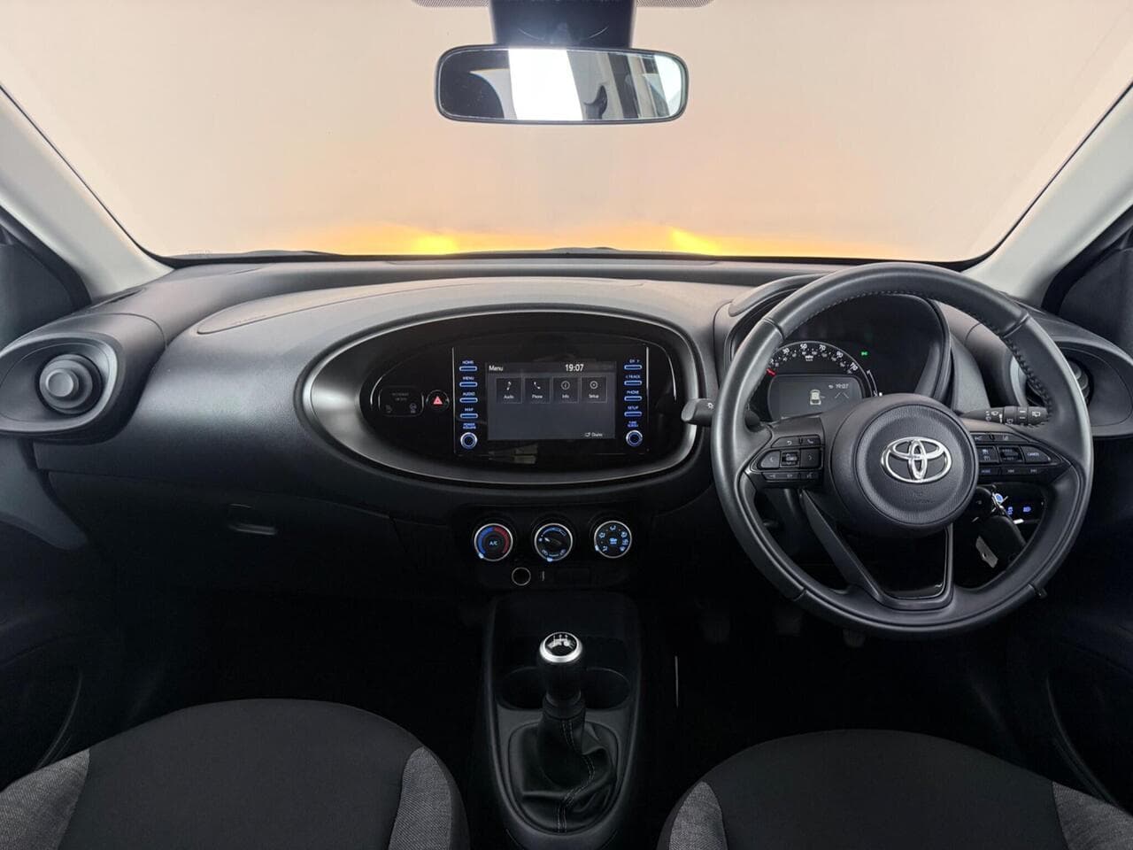 Toyota Aygo X thumbnail Interior Front