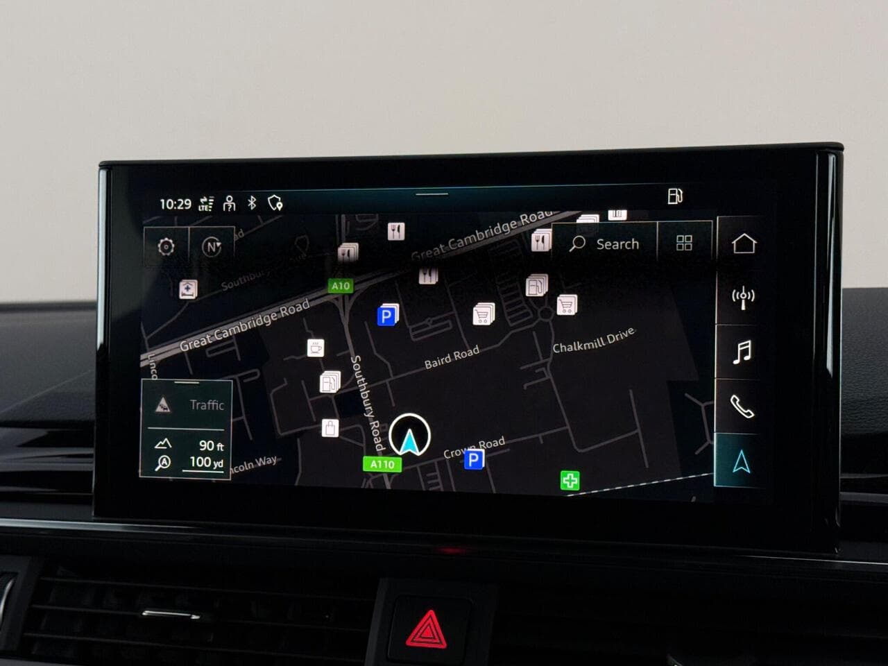 Audi A4 Avant thumbnail Infotainment System