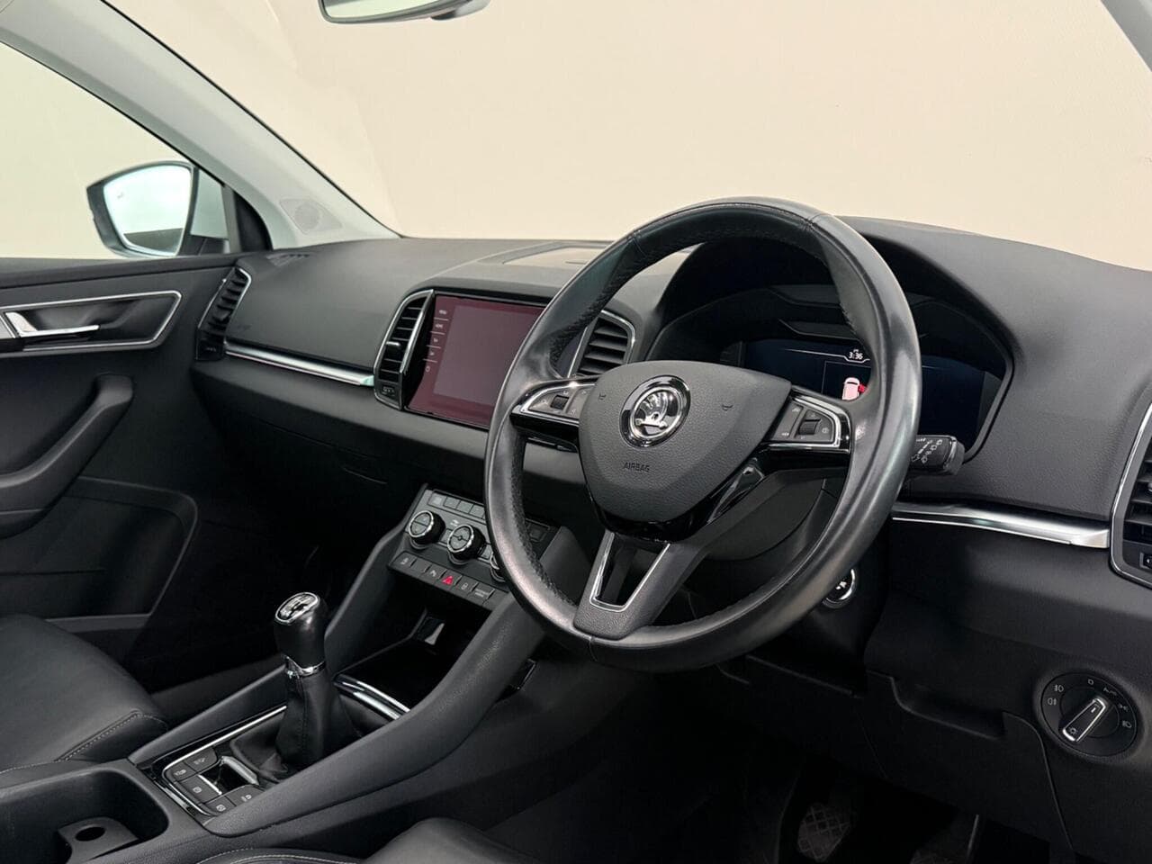 Skoda Karoq thumbnail Interior Front