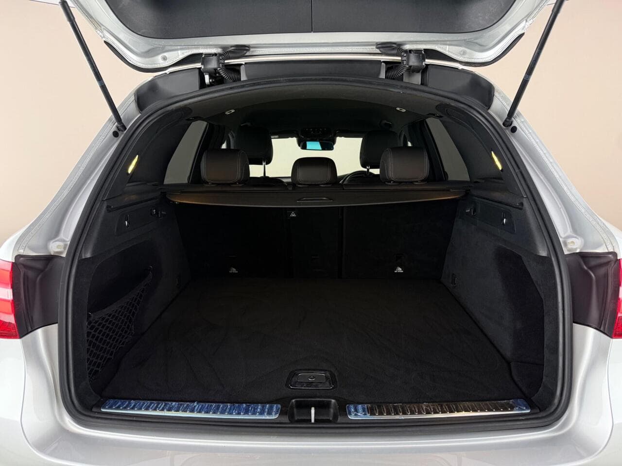 Mercedes-Benz GLC thumbnail Boot