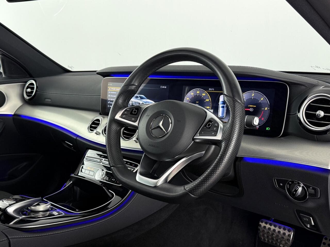 Mercedes-Benz E Class thumbnail Inconclusive