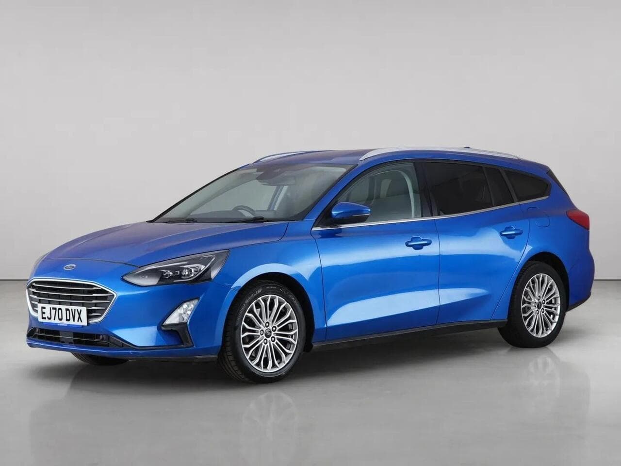 Ford Focus thumbnail Front Left