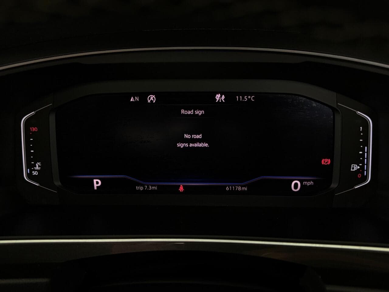 Volkswagen Tiguan thumbnail Driver Instruments