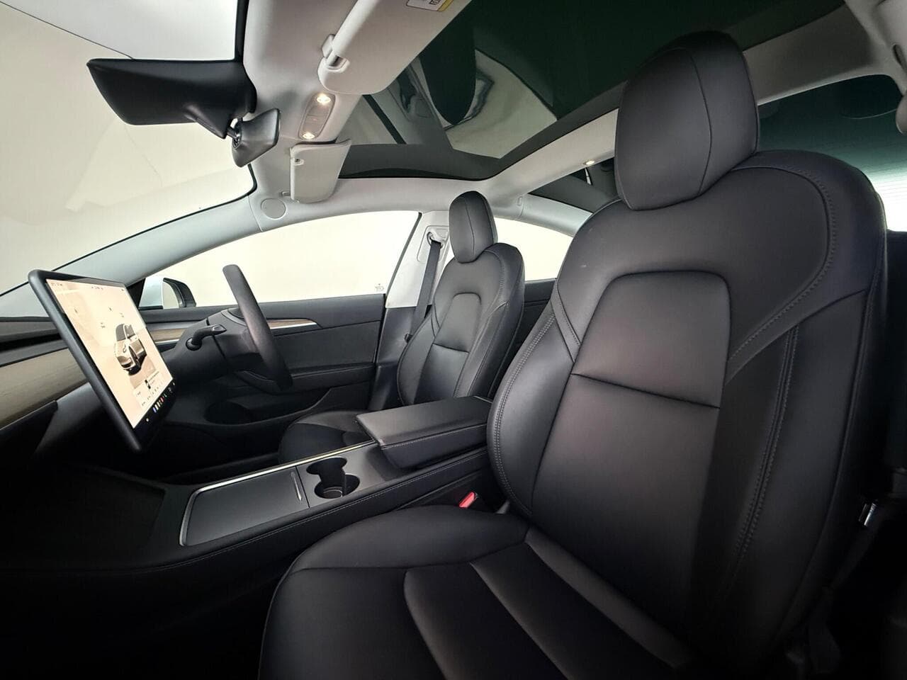 Tesla Model 3 thumbnail Seat Front Passenger