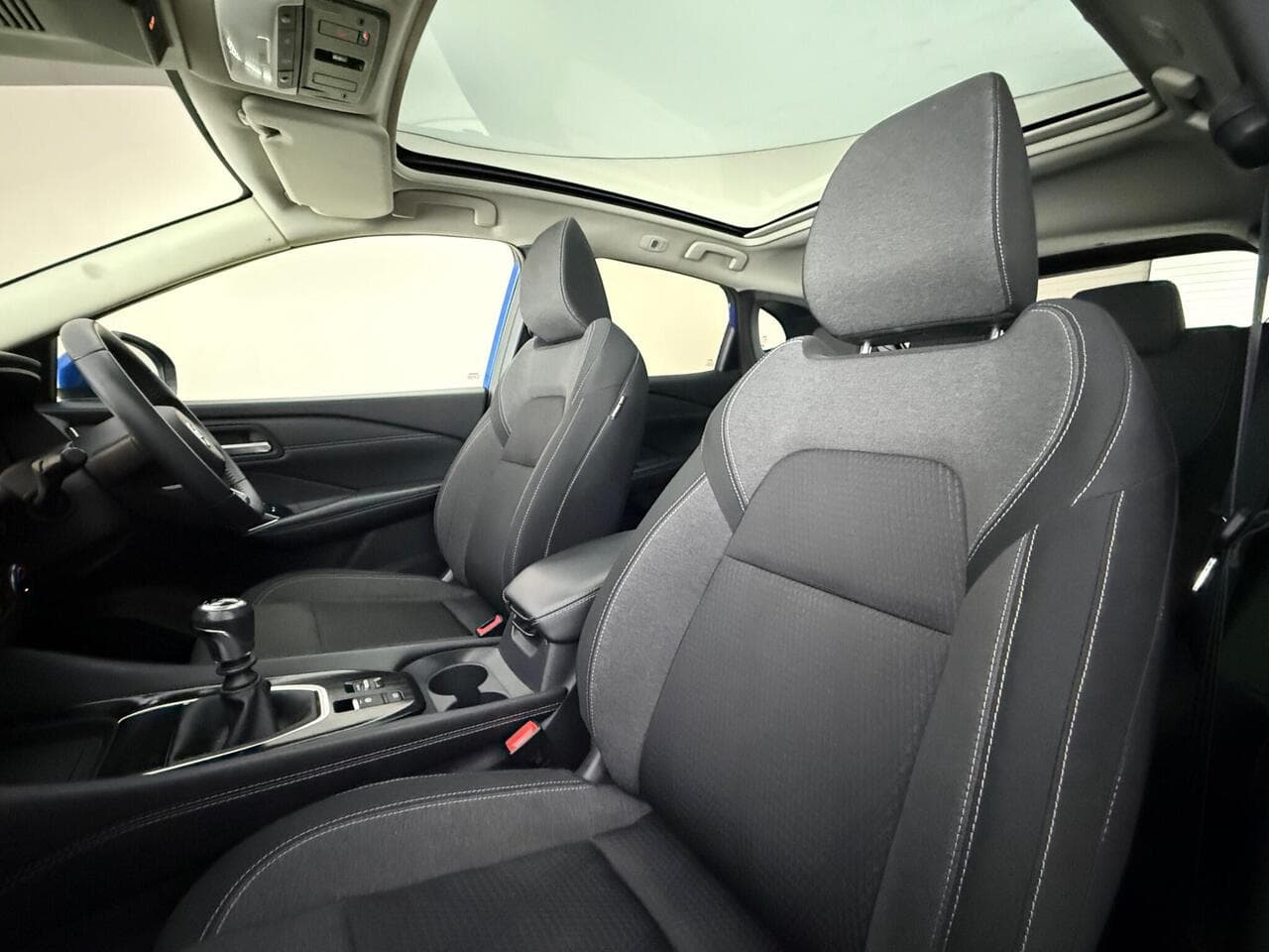 Nissan Qashqai thumbnail Seat Front Passenger