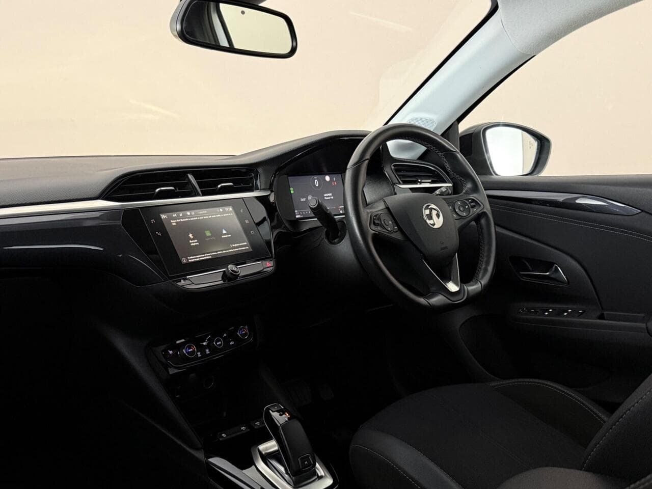 Vauxhall Corsa thumbnail Interior Front