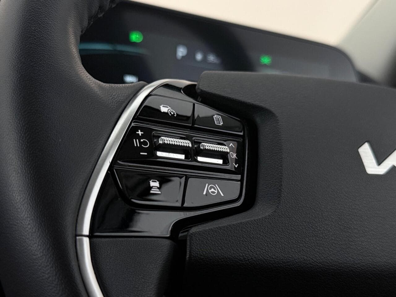 Kia Niro thumbnail Misc Controls