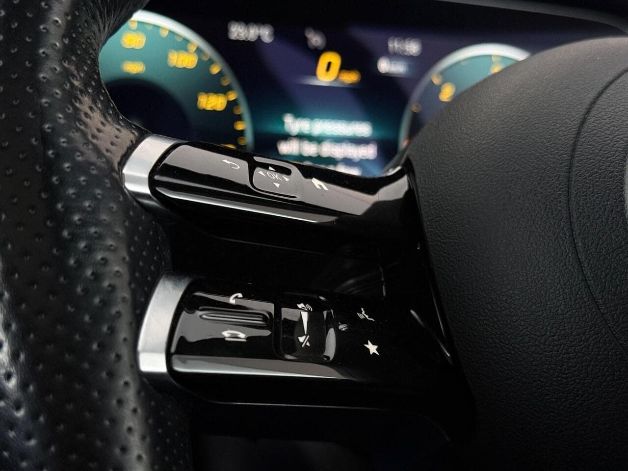 Mercedes-Benz E Class thumbnail Inconclusive