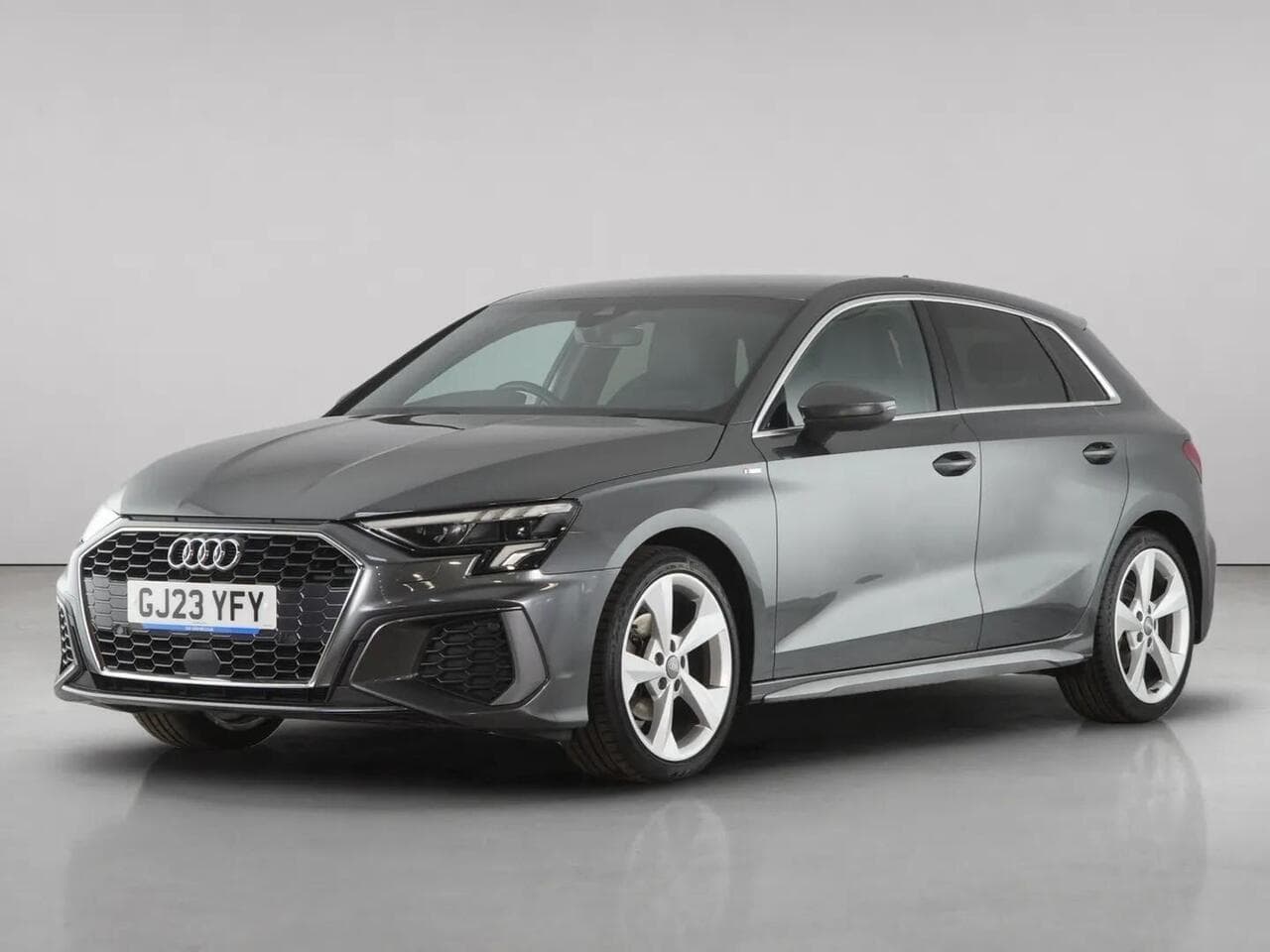 Audi A3 thumbnail Front Left