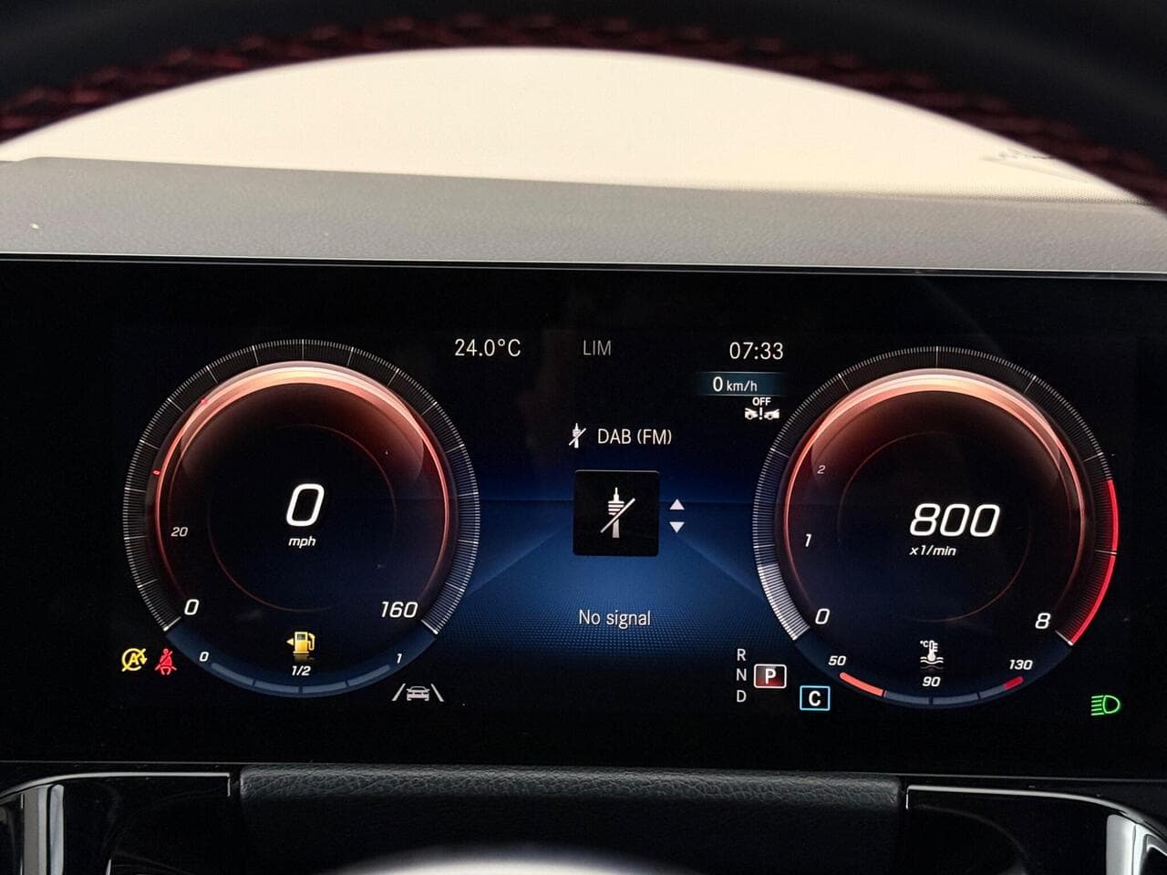 Mercedes-Benz GLA thumbnail Driver Instruments