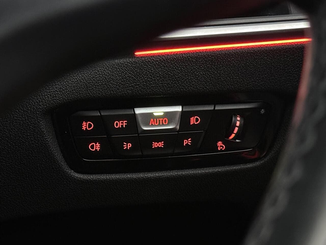 BMW 3 Series thumbnail Misc Controls
