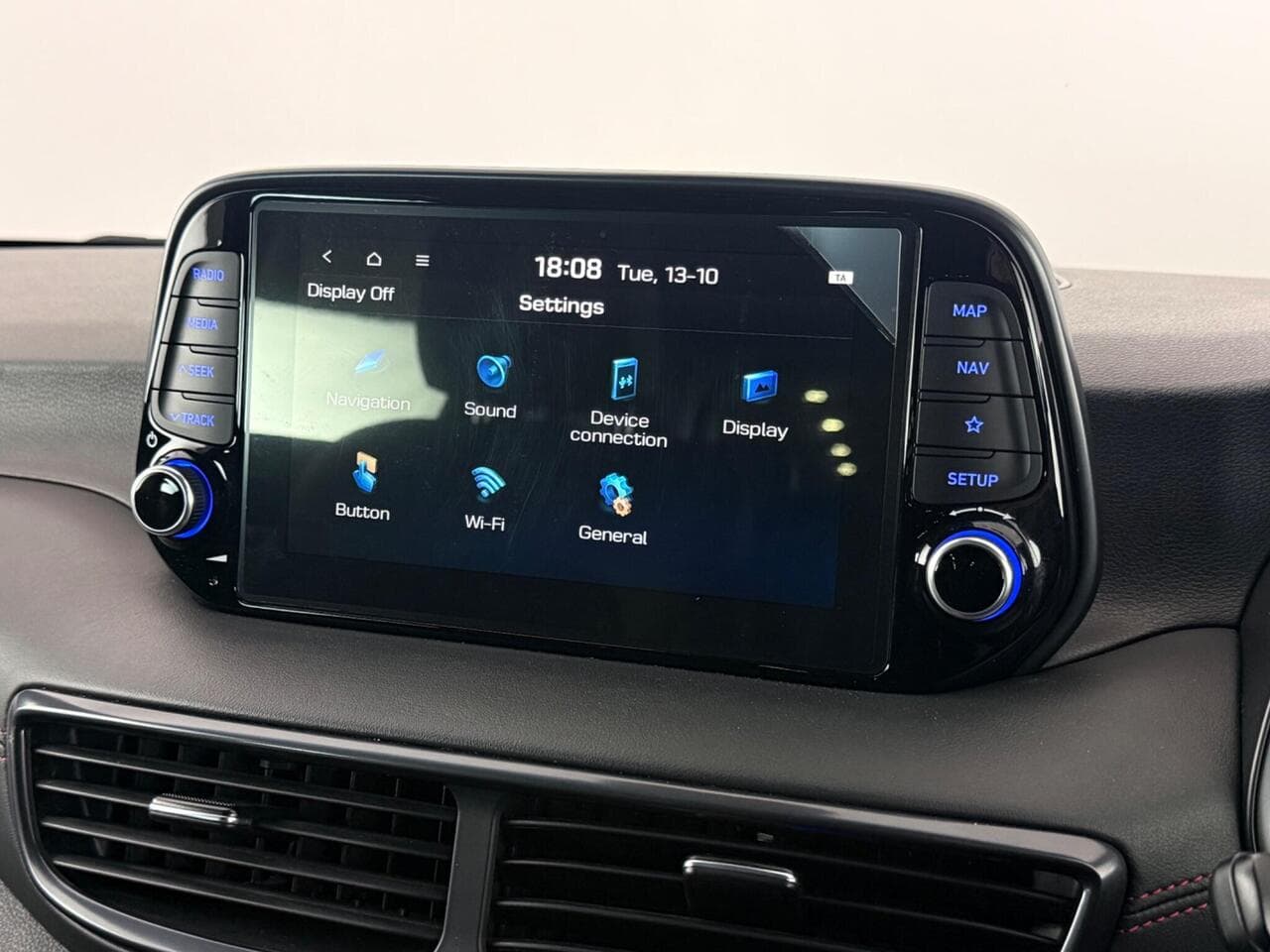 Hyundai TUCSON thumbnail Infotainment System