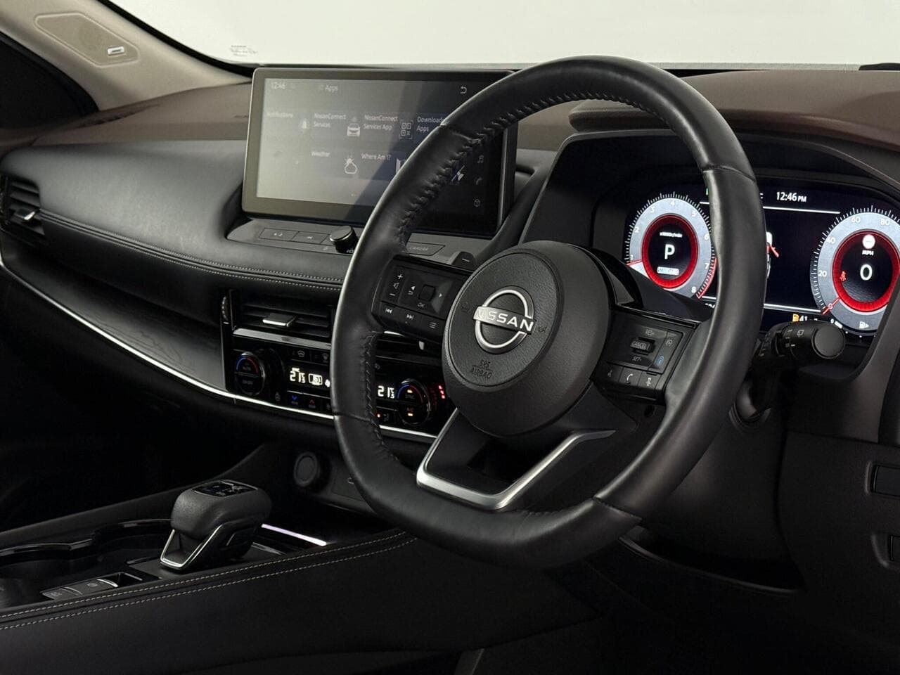 Nissan X-Trail thumbnail Steering Wheel
