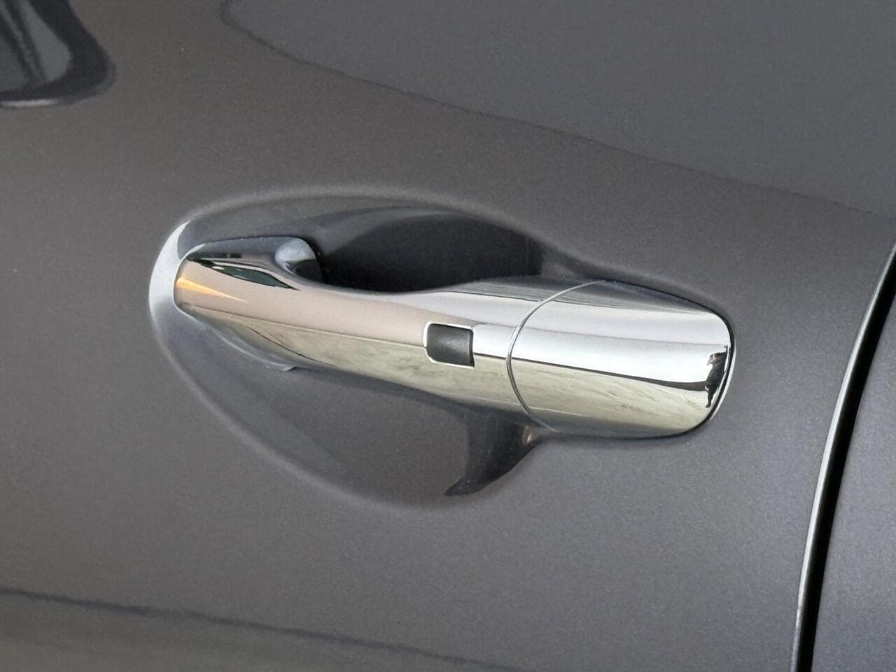 Kia Sorento thumbnail Door Handle Exterior