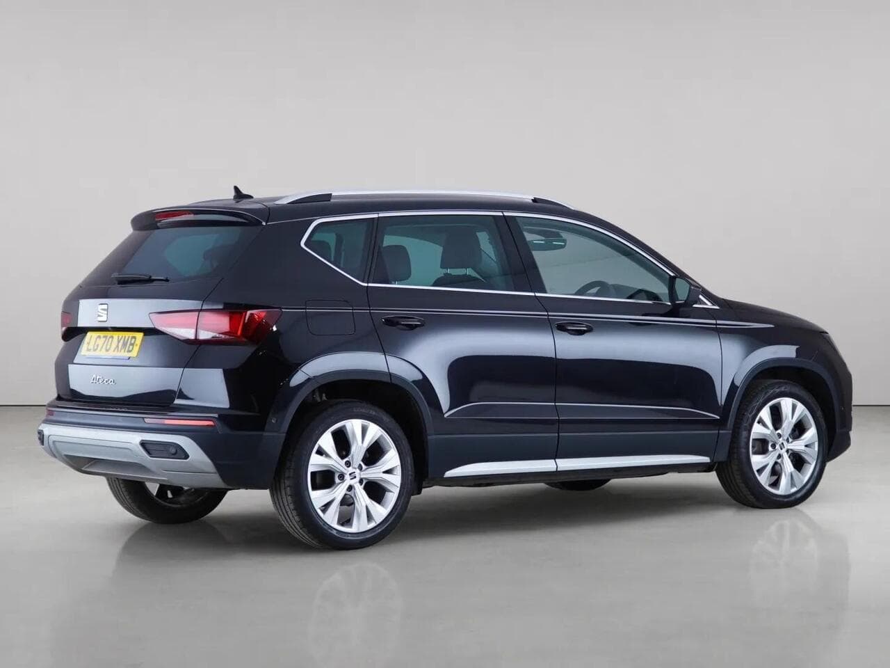 SEAT Ateca thumbnail Side Right