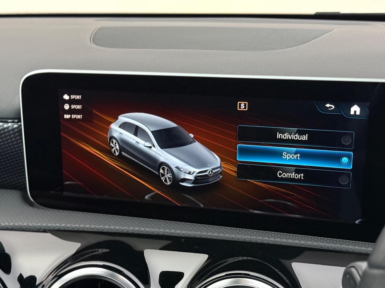 Mercedes-Benz A Class thumbnail Infotainment System