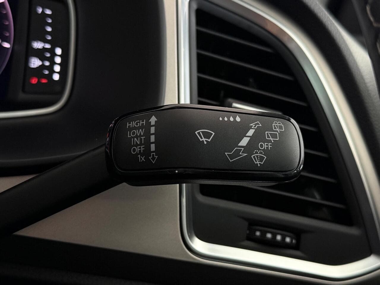 SEAT Ateca thumbnail Misc Controls