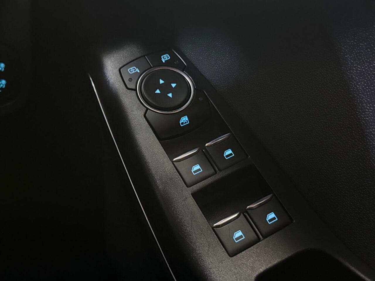 Ford Fiesta thumbnail Misc Controls