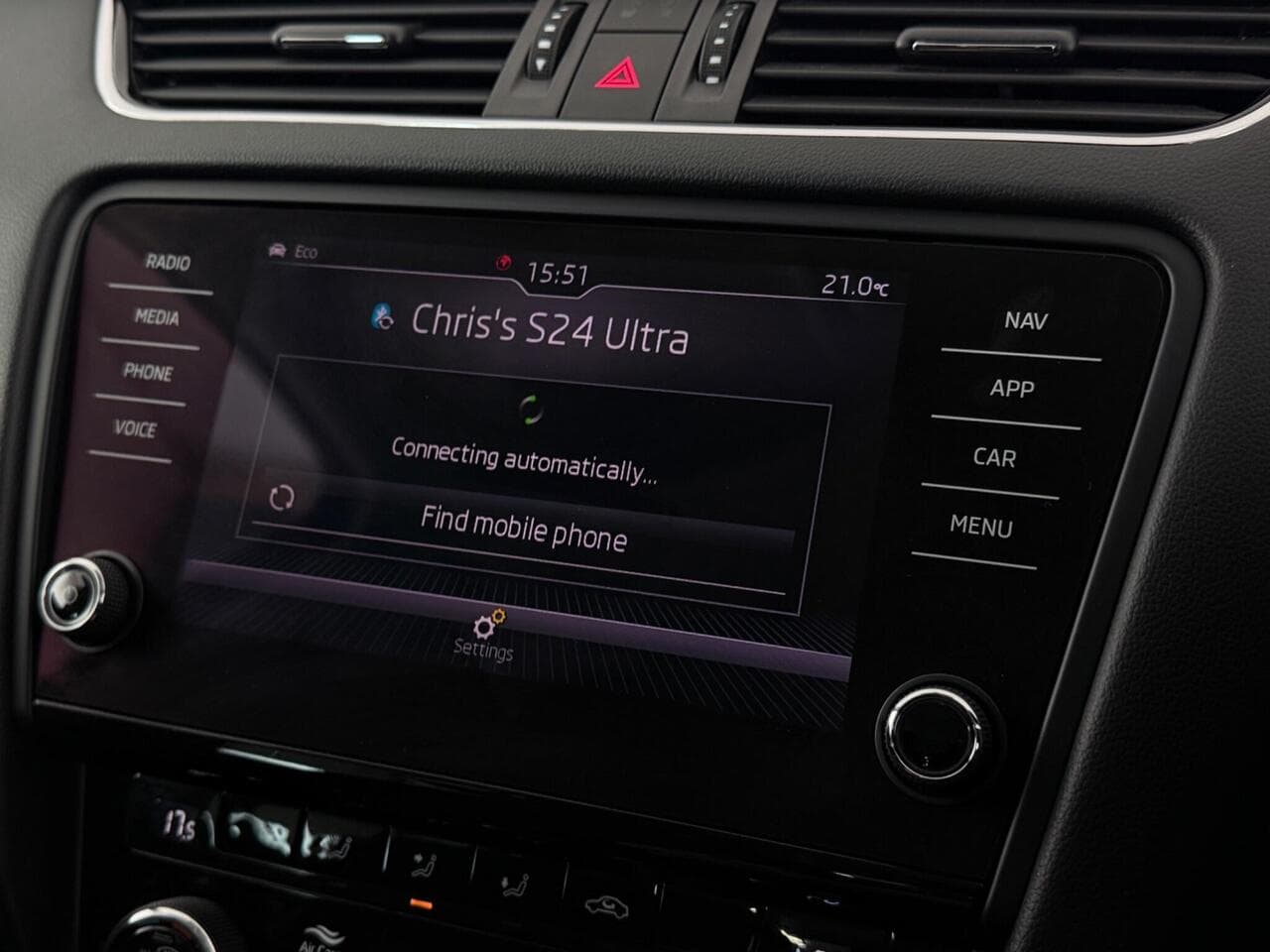 Skoda Octavia thumbnail Infotainment System