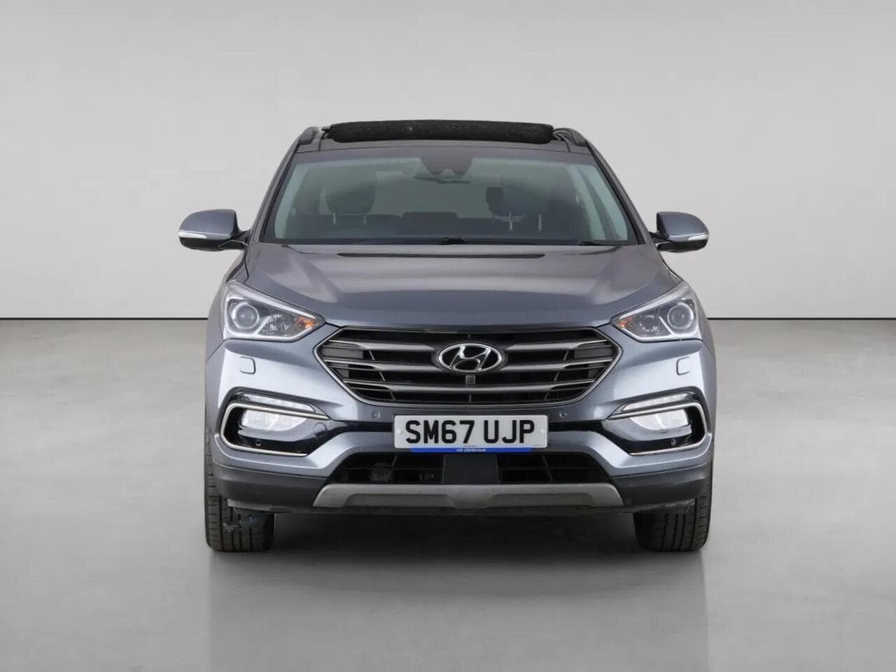 Hyundai Santa Fe thumbnail Front