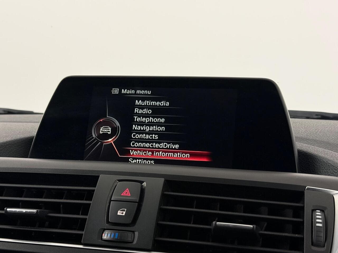 BMW 2 Series thumbnail Infotainment System