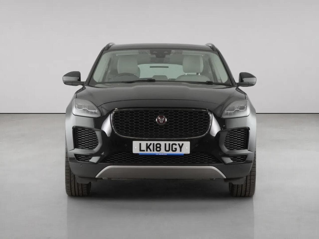 Jaguar E-PACE thumbnail Front