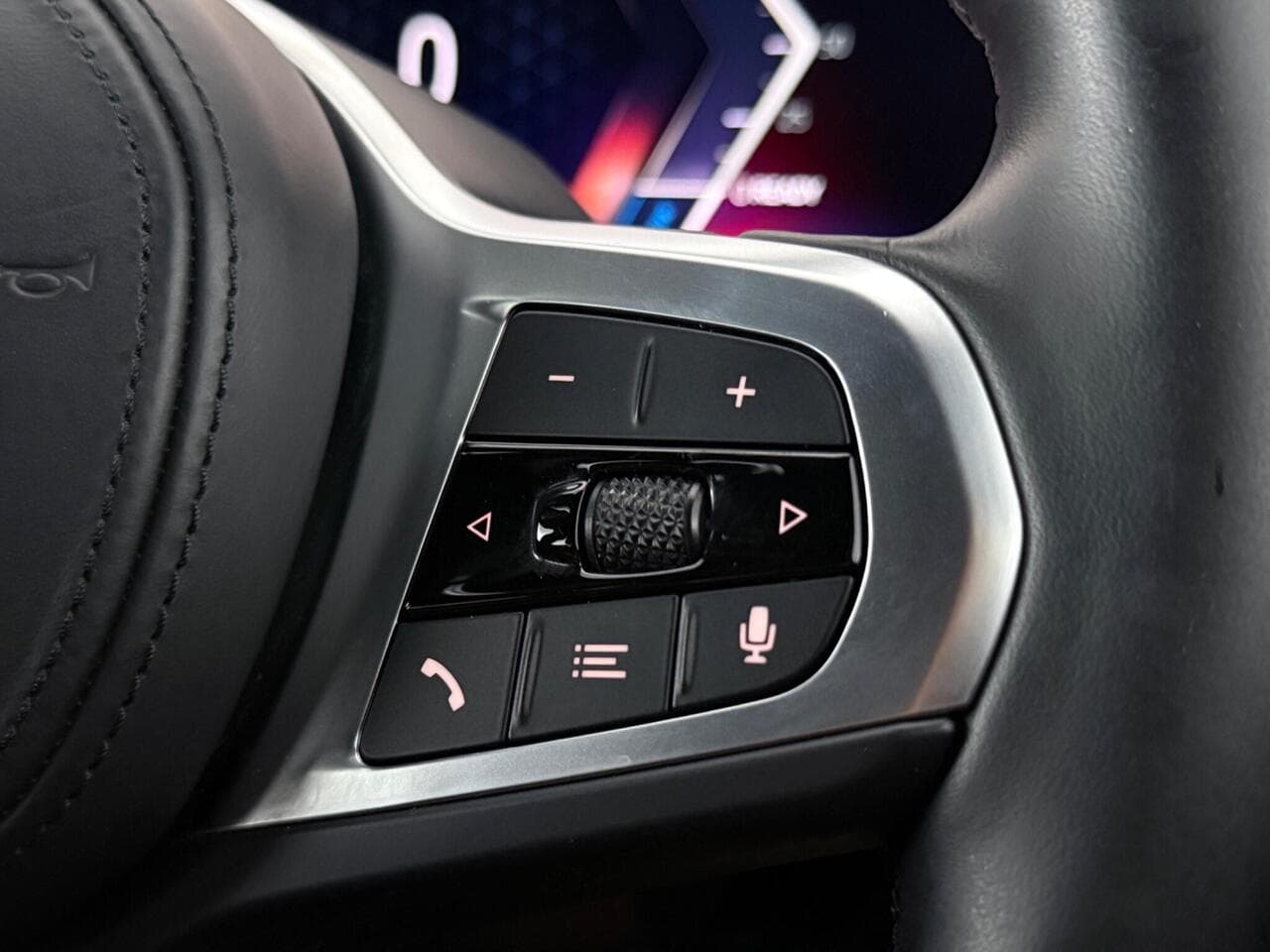 BMW i4 thumbnail Misc Controls