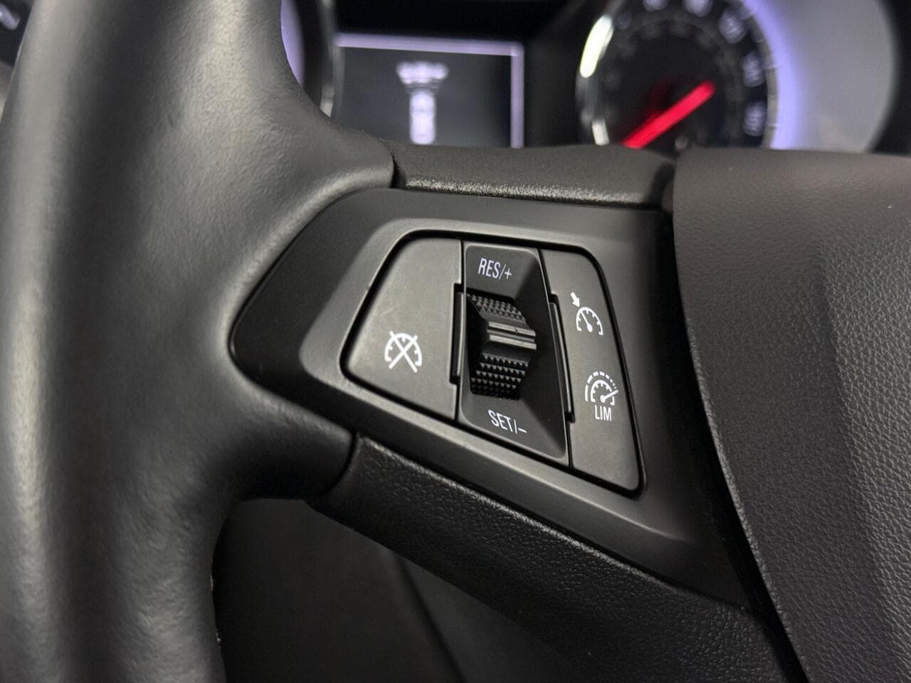 Vauxhall Astra thumbnail Misc Controls