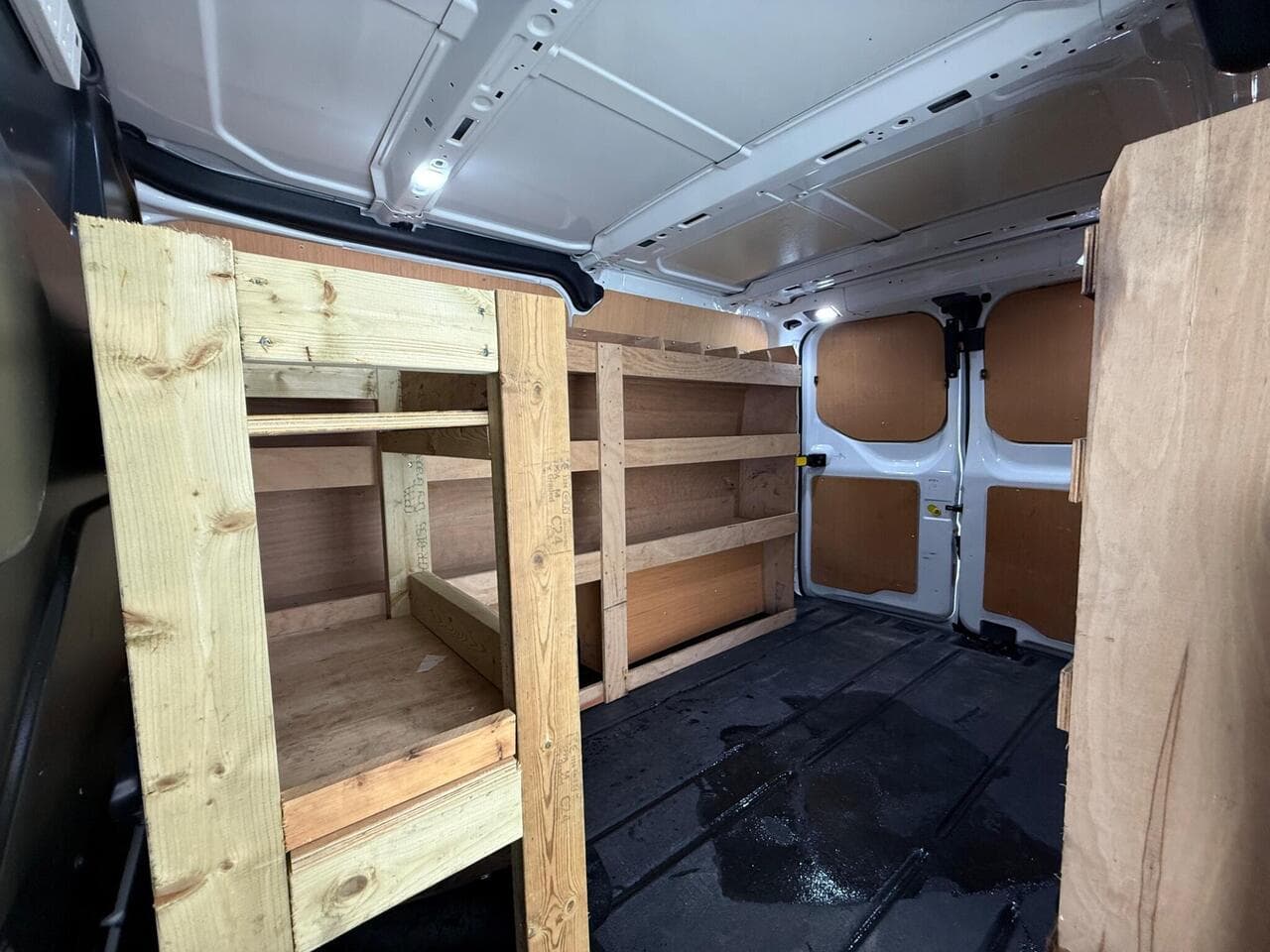 Ford Transit Custom thumbnail Cargo Space